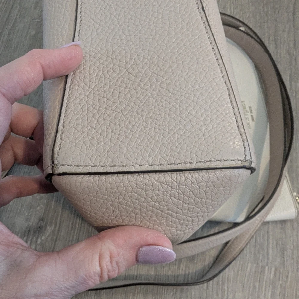 Kate Spade Leila Pebbled Leather Flap Shoulder Bag.
